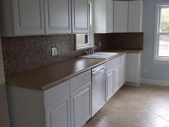 5th image of 6135 Burlington Dr