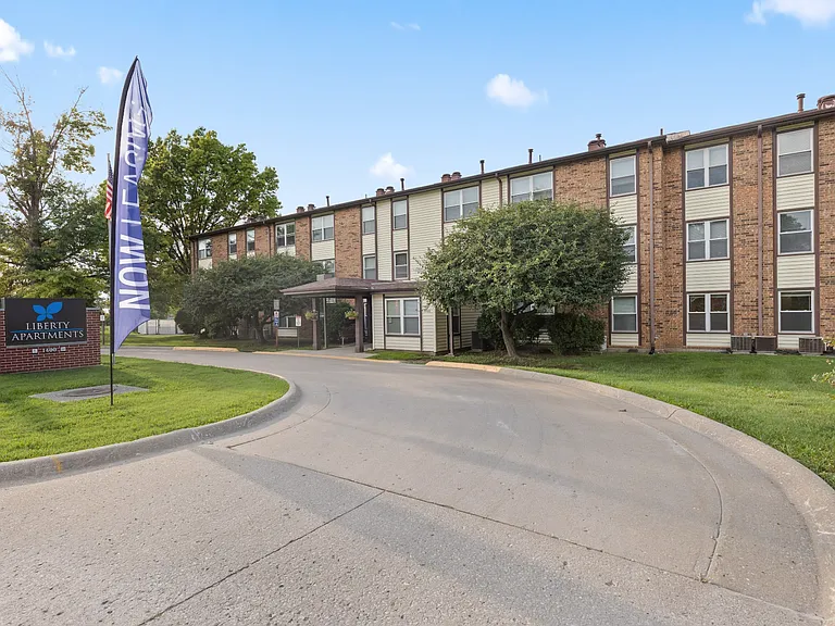 Liberty/Tambo Apartments — Photo 31