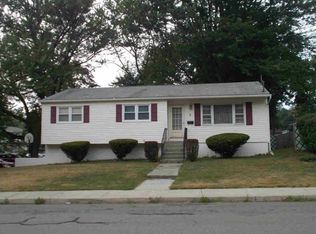 3 Heaney Dr, Beacon, NY