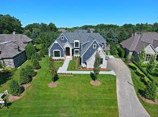 2926 Turtle Pond Ct, Bloomfield, MI