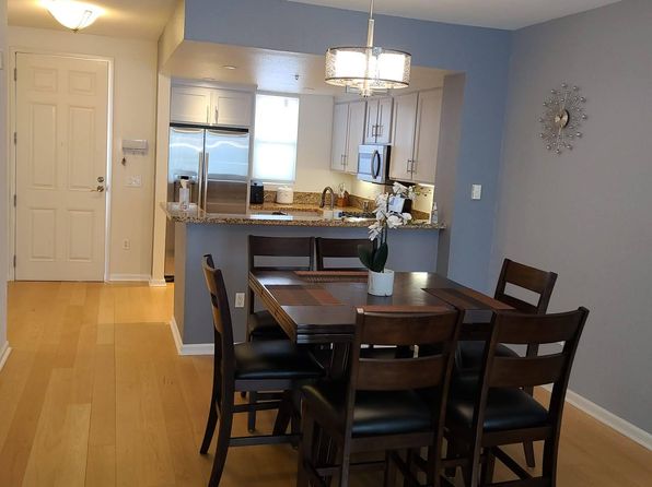 301 Crescent Ct APT 3412