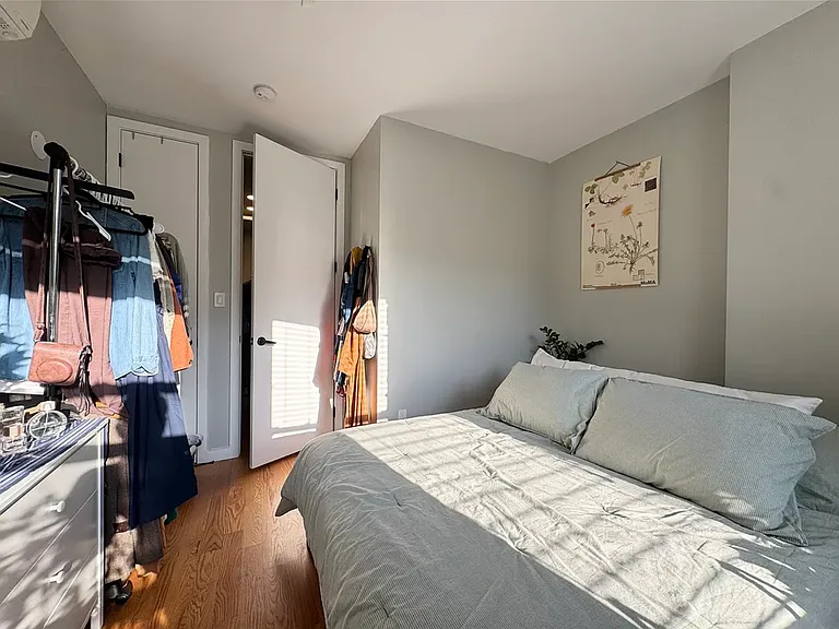 824 Classon Ave #3R — Photo 8