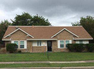 517 Caravaca Dr, Garland, TX 75043