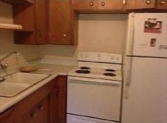2nd image of 209 E Cleveland St