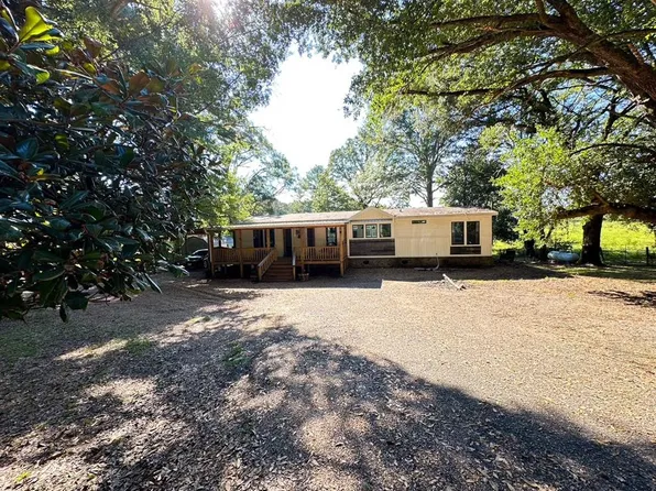 1102 Old Saint John Rd NE, Wesson, MS 39191
