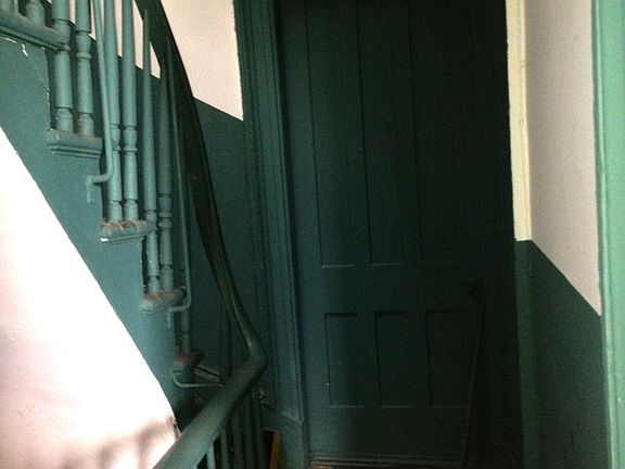 5th image of 44 Woodhull St