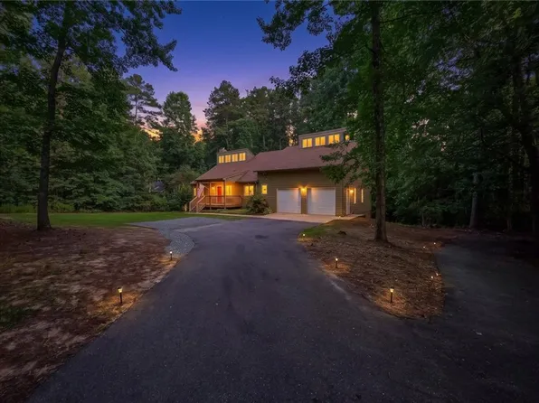 10 Old Griffin Rd, Dallas, GA 30157