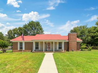 317 Sunset St SW, Hartselle, AL 35640