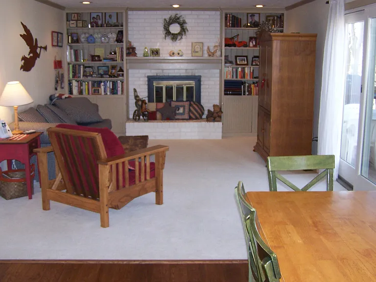 Family room off kitchen, sliding glass door to back yard deck