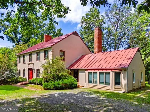 961 Summerville Rd, Boyce, VA 22620