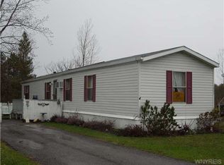 1307 Duchess Ln, Alden, NY 14004