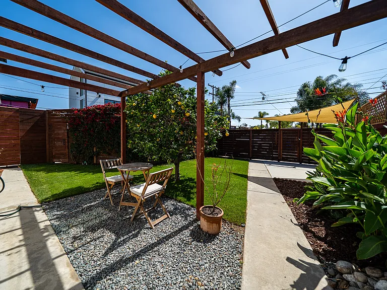 3330 Nile St — Photo 2