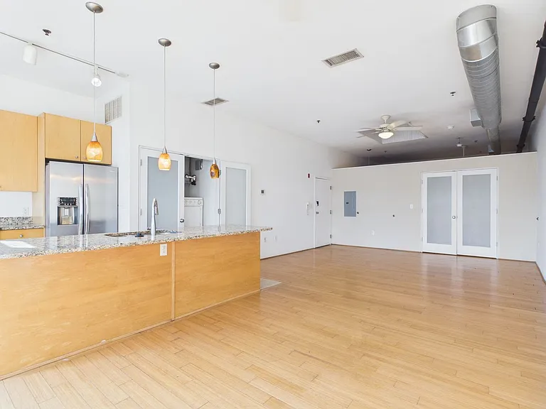 1707 E Main St #2 — Photo 3