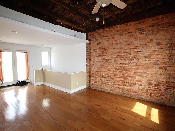 3rd image of 2907 W Girard Ave #2