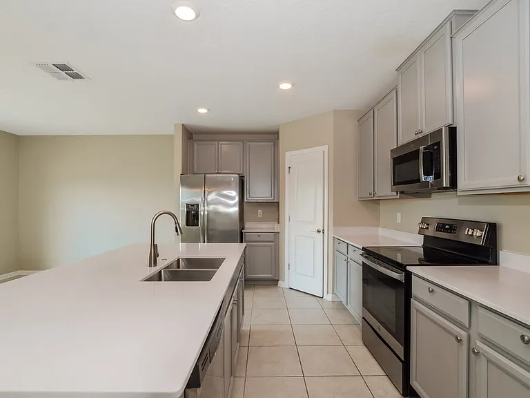 353 Citrus Pointe Dr — Photo 6