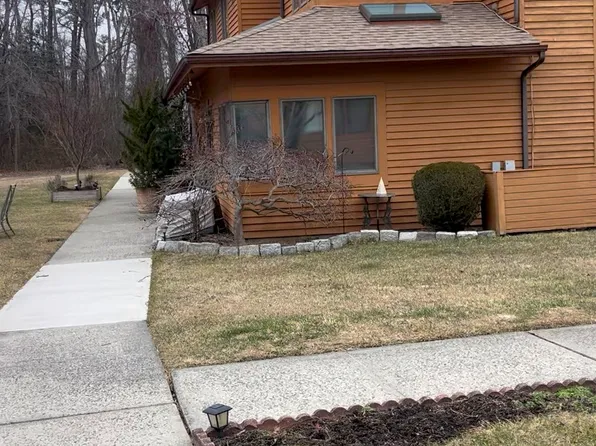 115 Brandywine Ct, Brick, NJ 08724