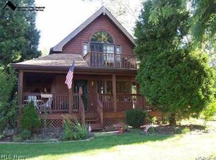 17585 Drake Rd, Strongsville, OH 44149