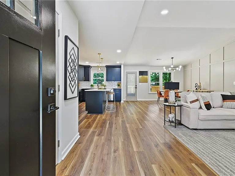 4246 Nora Ln — Photo 5
