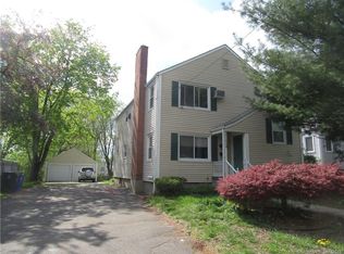 147 S Quaker Ln, West Hartford, CT 06119