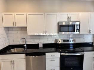 35 Brookline St #12T, Cambridge, MA 02139