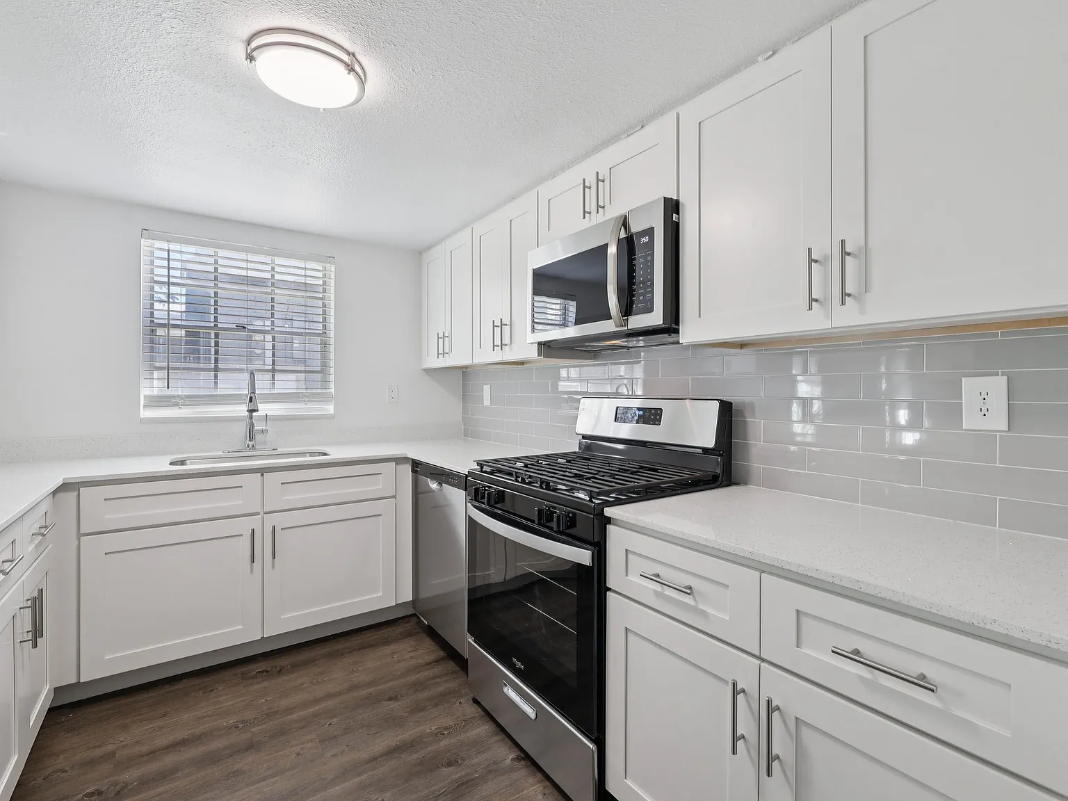 The Park at Chesterfield Apartment Homes — Photo 2