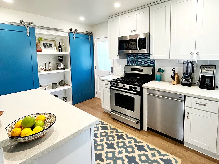 2741 Armacost Ave — Photo 3