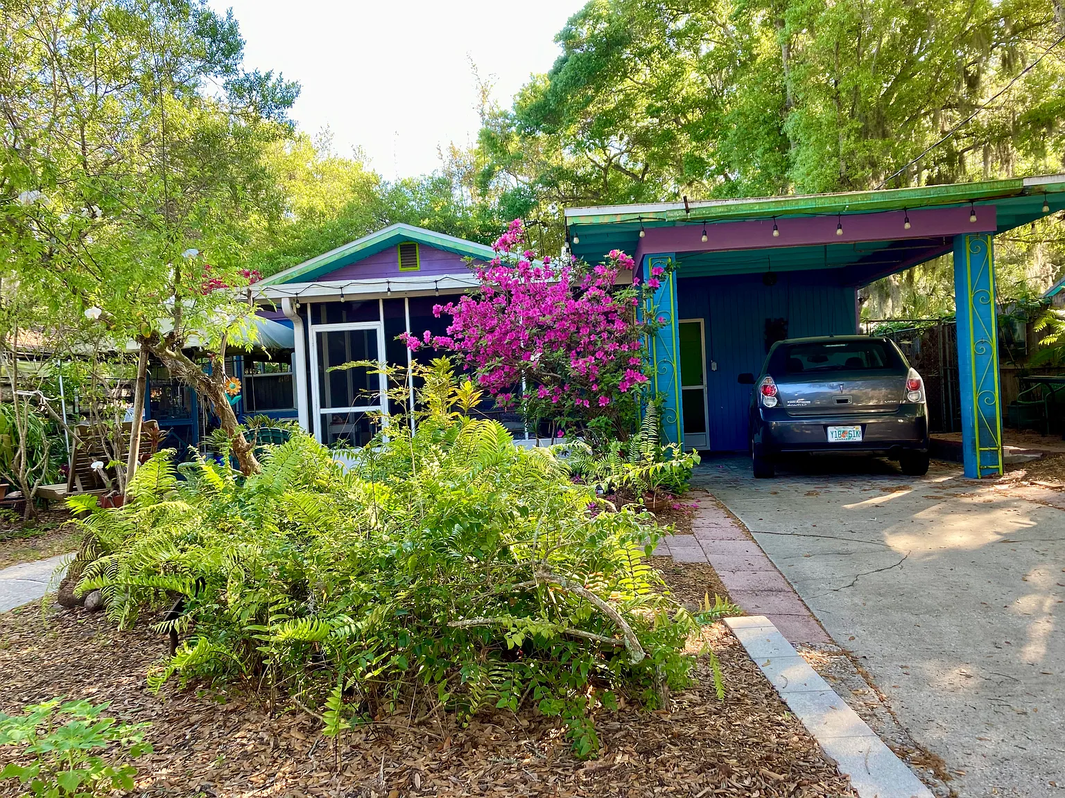 2836 W Tamiami Cir S — Photo 1