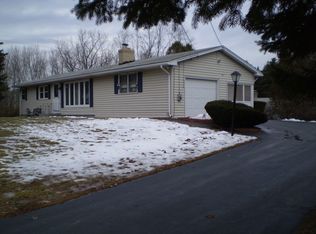 34 Peacedale Rd, Cumberland, RI 02864