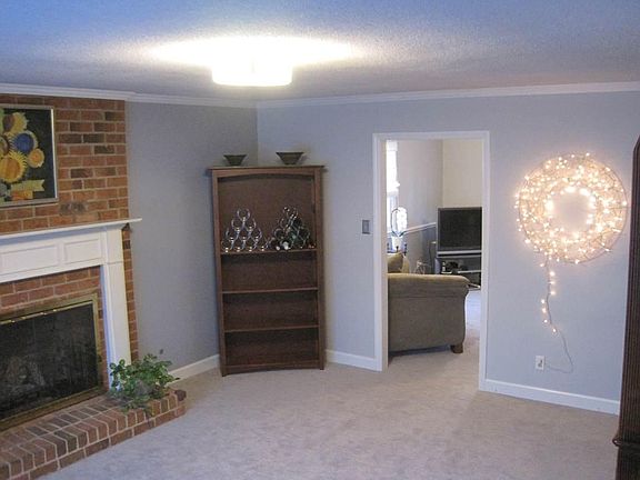 3rd image of 3203 Hornbuckle Pl