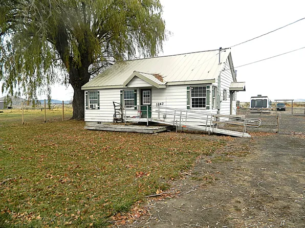 1267 Joe Wright Rd, Klamath Falls, OR 97603