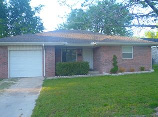 922 W 24th St, Ada, OK 74820