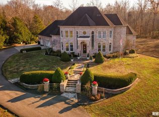 3115 W Striegel Rd, Carbondale, IL 62901