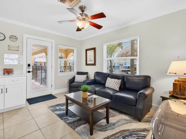 17505 Gulf Blvd, Saint Petersburg, FL