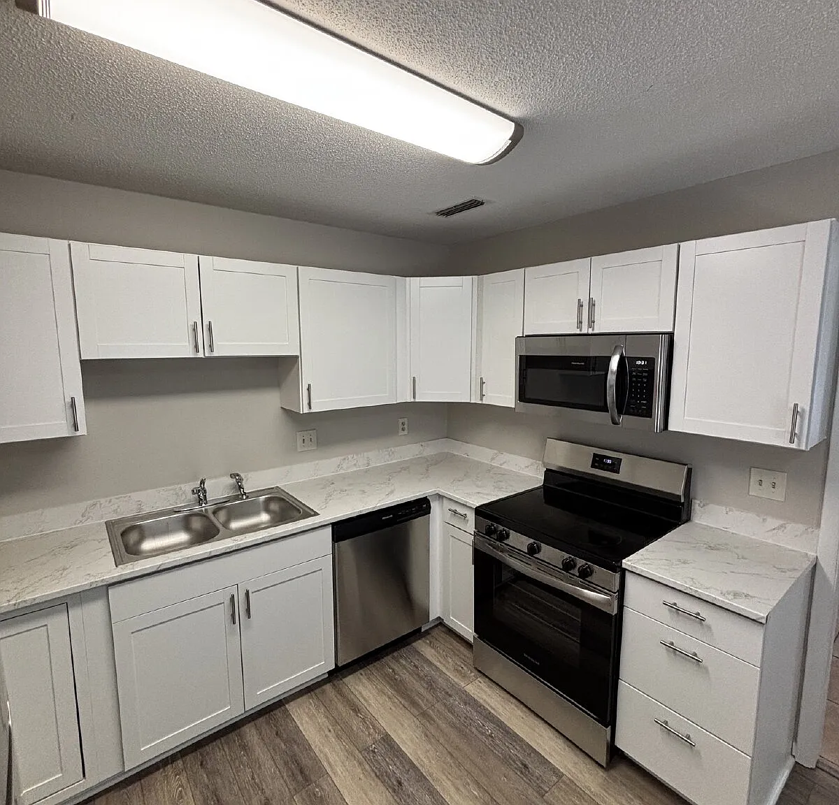 2 bed, 1.0 bath, 900 sqft, $1,450 — Photo 4
