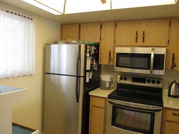 Kitchen with ss appliance