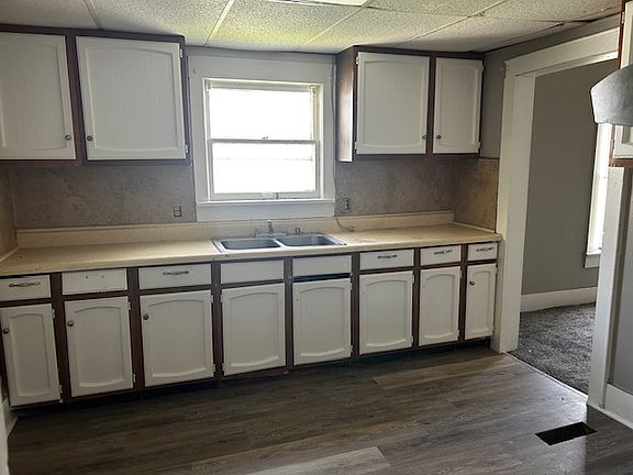 3rd image of 1027 S C St