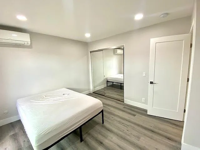 3954 Albatross St — Photo 12
