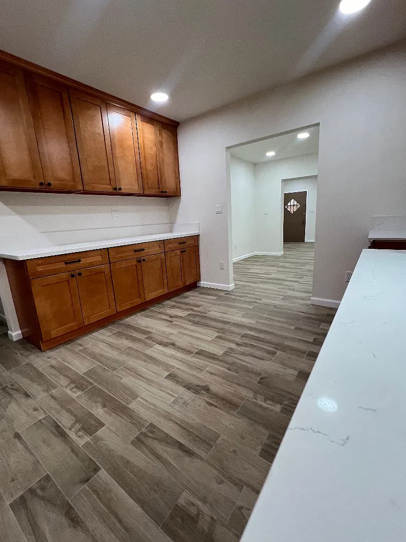 2 bed, 1.5 bath, 936 sqft, $2,975 — Photo 2
