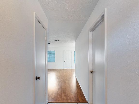 5th image of 16210 Tibet Rd