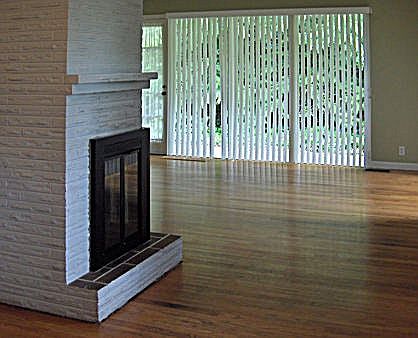Corner fireplace in LR & DR. Hardwood floors T/O