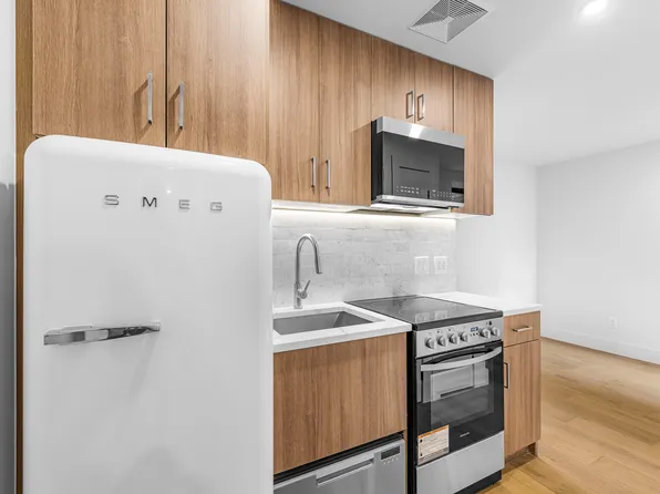 236 West 15th Street image 1 of 11