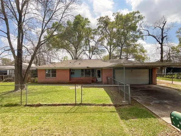 8902 Kentshire Dr, Houston, TX 77078