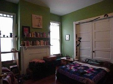 4th image of 411 E Waldburg Unit B