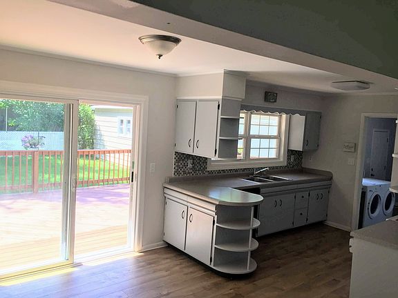 5th image of 34844 N James Ave