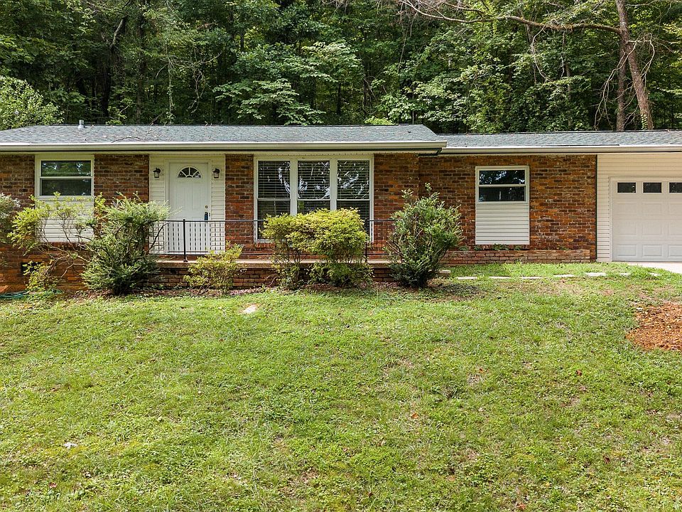 1st image of 2717 Smallwood Dr