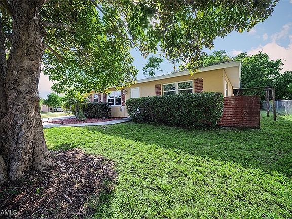 3rd image of 3958 La Palma St