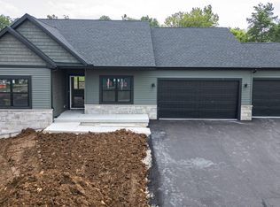 608 Olson Dr, Orfordville, WI 53576