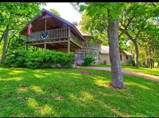 496 N County Line Rd, Elgin, TX 78621