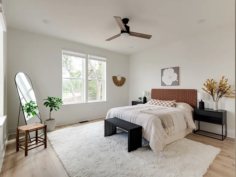 3800 Syfert Ln — Photo 6