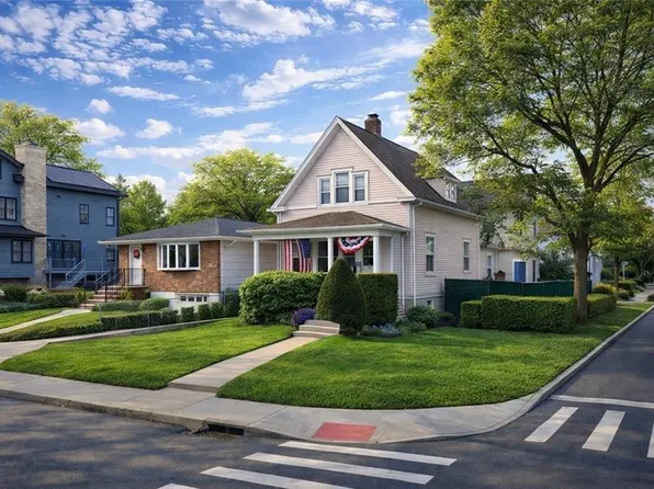 202 Watchogue Road image 1 of 5